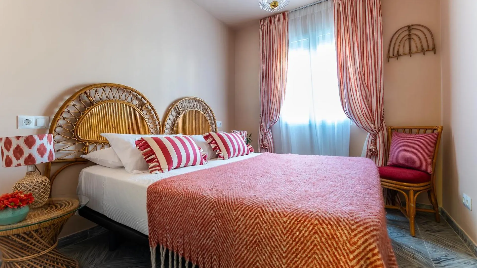 Romantic Rooftop Apartment With Stunning Sea And Mountain Views Marbella 0*,